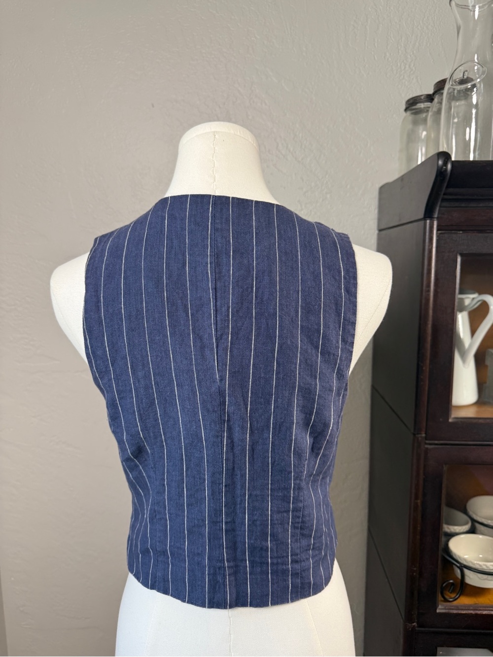 ASTR The Label Indigo Linen Pinstripe Vest Tailored Button Front Size XS - Picture 2 of 6